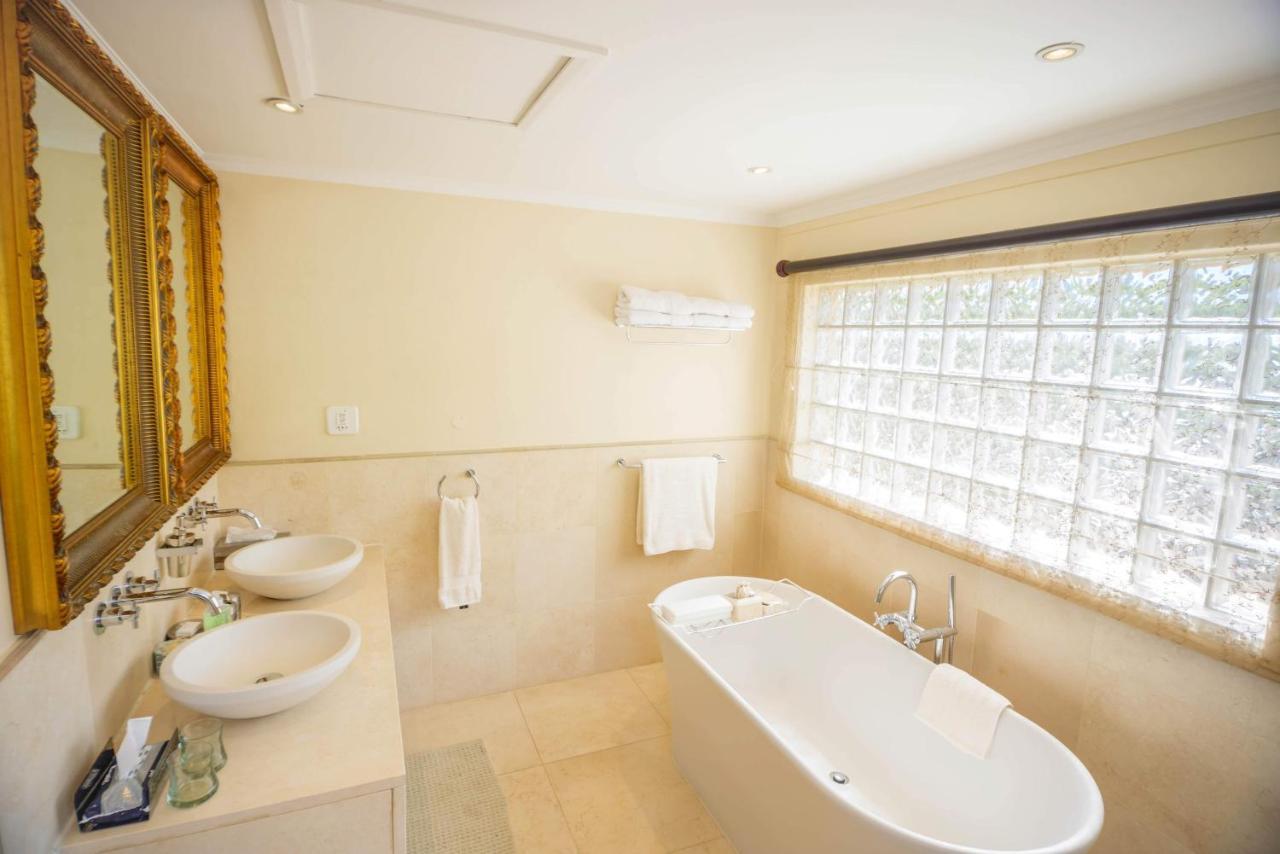 Mac Atini Guest House 음바바네 외부 사진